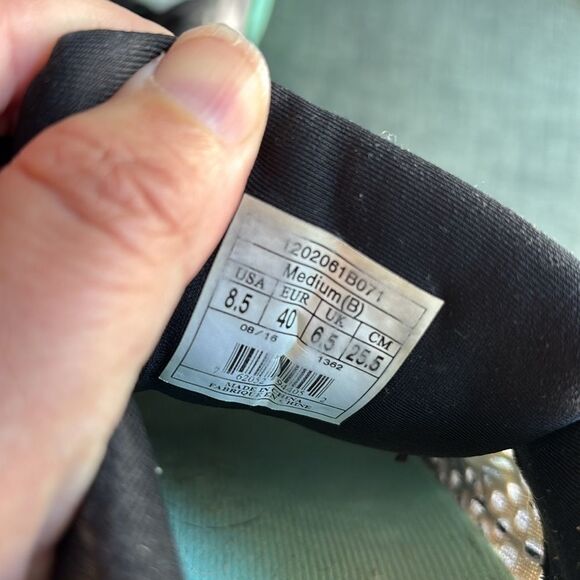 Brooks Launch 3 Women Size 8.5 Ice Mint/Black Running Shoes Sneakers comfort GUC - Picture 10 of 10